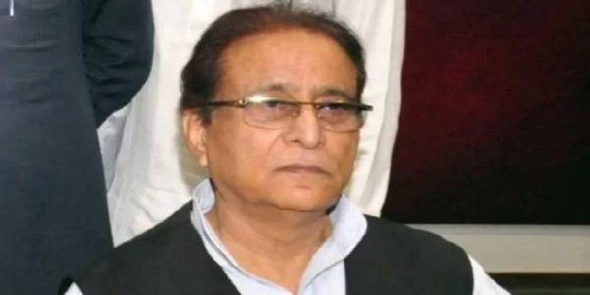 आजम बोले- अपने आपको बेच नहीं सके, इसलिए हुए मुर्गी-बकरी चोरी के केस