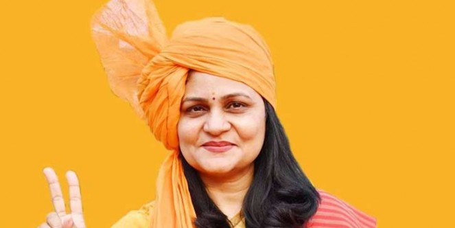 खुद के लिए प्रचार कर रही सुनीता दुग्गल ने बांधे देवीलाल की तारीफ के पुल