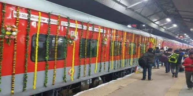 प्रयागराज एक्सप्रेस बनेगी 24 कोच वाली देश की पहली ट्रेन, आधुनिक सुविधाओं से होगी लैस