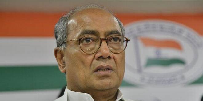 दिग्विजय का पलटवार- अगर मैं आतंकी हूं तो मुझे जेल में डाल दो