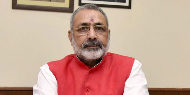 बोले गिरिराज- समझना मुश्किल कि कांग्रेसी पाक की शह पर बोल रहे हैं या पाक कांग्रेसियों की शह पर ?