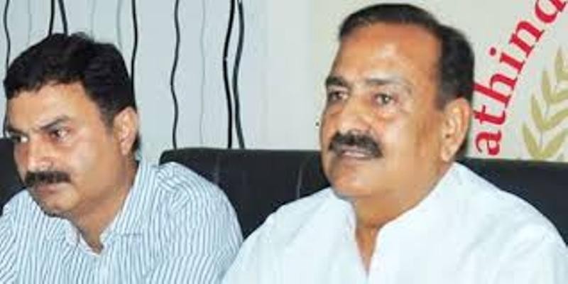 Abohar MLA joins sanitation workers’ stir