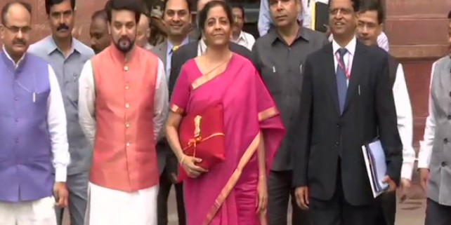 वित्त मंत्री निर्मला सीतारमण ने तोड़ीं अंग्रेजों की परंपरा, यहां जानें क्या है मामला