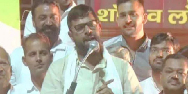 दंगल में टक्कर बराबर वालों के साथ होती है, पर मोदी के सामने कमजोर पहलवान था: दिग्विजय चौटाला