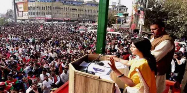आजम खान के किले को बचाने के लिए रामपुर से उपचुनाव लड़ सकती हैं डिंपल यादव