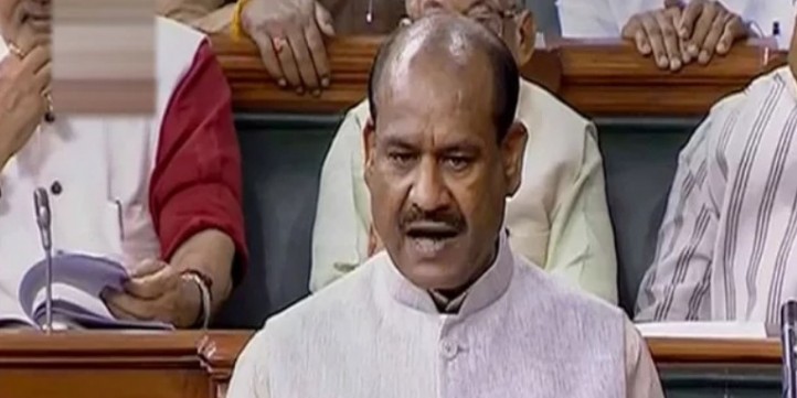 स्पीकर बिड़ला ने पहले ही दिन दिखाई सख्ती, बोले- परंपरा नहीं नियम से चलेगी लोकसभा