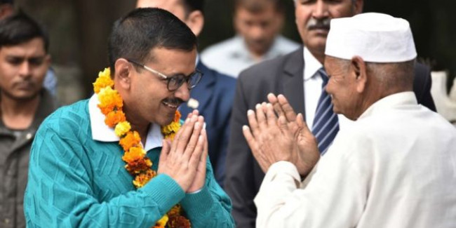 क्या लोकप्रिय चेहरों के बिना केजरीवाल दिखा पाएगें जलवा?