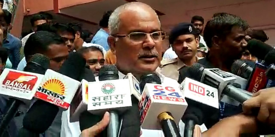 बैलेट से चुनाव कराने मे दिक्कत क्या : भूपेश बघेल
