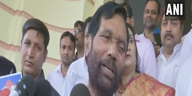 लोजपा नेता रामविलास पासवान राज्यसभा के लिए निर्विरोध चुने गए