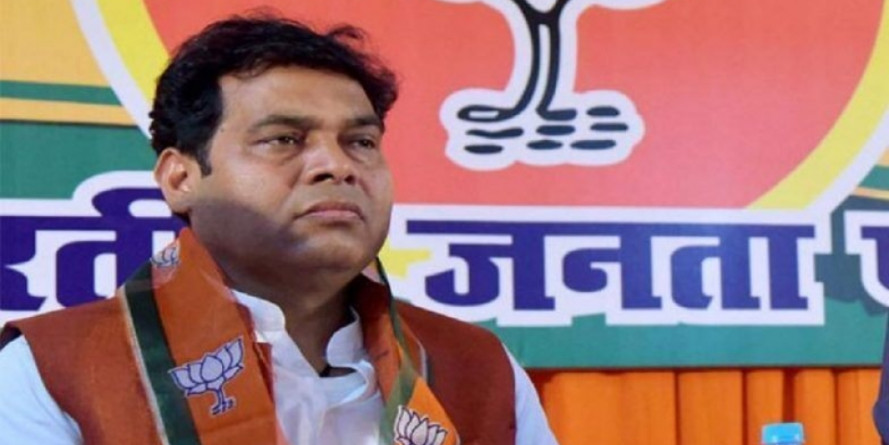 वृंदावन में अब नहीं चलेगा वीआईपी कल्चर, ऊर्जा मंत्री ने अफसरों को दिए सख्त निर्देश