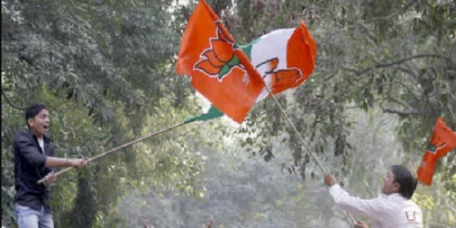 धान खरीदी विवाद: कांग्रेस ने केंद्र को दी आर्थिक नाकेबंदी की धमकी, BJP ने किया पलटवार