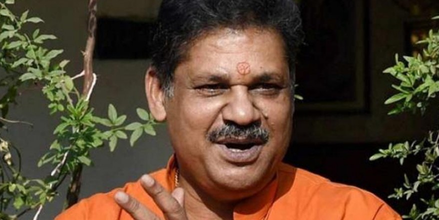 पिता की राजनीतिक पिच पर गेंदबाजी करेंगे कीर्ति आजाद