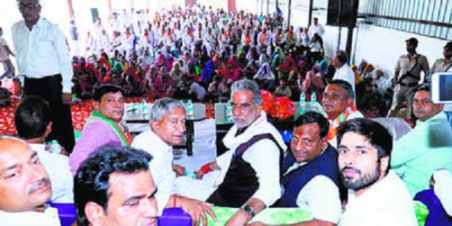 कांग्रेस ने भ्रष्टाचार, भाजपा ने देश को दिया विकास : गुर्जर