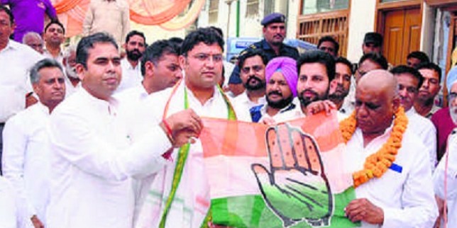 भाजपा से मोह भंग, कांग्रेस को चुनेगी जनता : तंवर