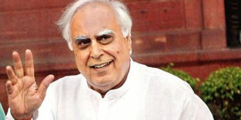 'वह दिन दूर नहीं जब आजादी के स्तंभ ढह जाएंगे'