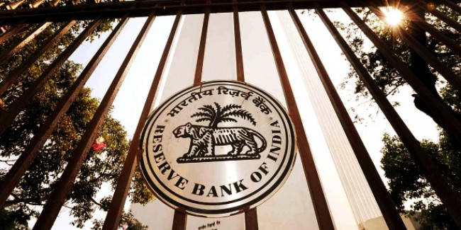 केंद्र सरकार RBI से ले सकती है 30 हजार करोड़ रुपये का अंतरिम लाभांश