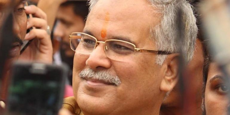CM भूपेश बघेल ने दिया विवादित बयान, कहा- बंद कमरे में मेरे और रेणु जोगी के बीच क्या बात हुई अपनी मां से पूछ लें अमित
