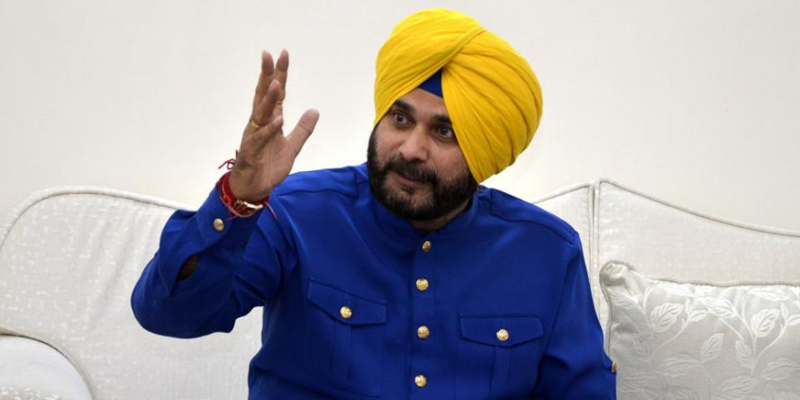 पंजाब में कांग्रेस के बागियों पर AAP की नजर, उलटफेर का किया दावा