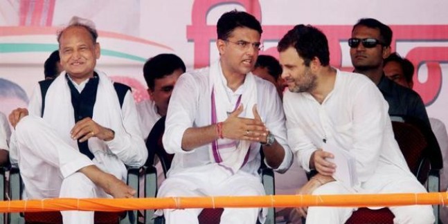 राहुल के बयान के बाद क्या बदल जाएंगे एमपी और राजस्थान के सीएम?