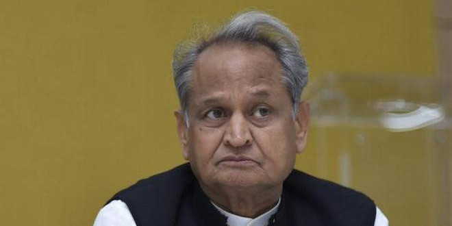 गरीब रथ ट्रेन पर सीएम अशोक गहलोत का ट्वीट, लिखा- अगर ये रिपोर्ट सटीक तो यह अनुचित निर्णय
