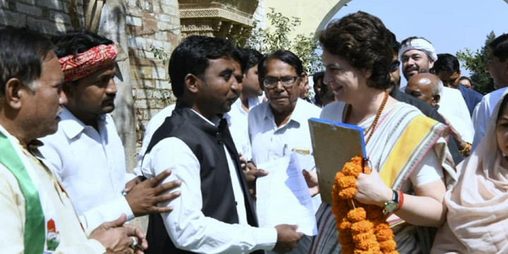 'महाराष्ट्र में संविधान को ठेंगा दिखाकर कर्नाटक का खेल दोहरा रही BJP'