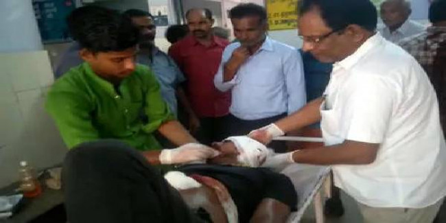 गोलियों की तड़तड़ाहट से दहली स्मृति ईरानी की अमेठी, युवक को मारी 5 गोलियां