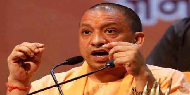 CM योगी का बड़ा बयान- कांग्रेस नेताओं से मुक्त कराएंगे 1 लाख बीघा जमीन, आदिवासियों में बांटेंगे