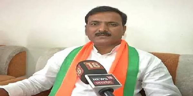 UP के नए बेसिक शिक्षा मंत्री का पहला फरमान- अब स्कूलों में 15 मिनट योग अनिवार्य