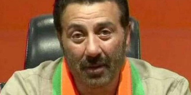 जानें चुनाव पर शिकंजे में कैसे फंसे सनी देयोल, खर्च खाते में चुनाव आयोग ने डाले 42 लाख एक्स्ट्रा