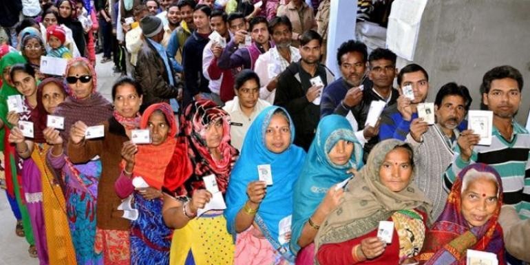 बंगाल में छिटपुट हिंसा के बीच तीन बजे तक 63.57 फीसद मतदान