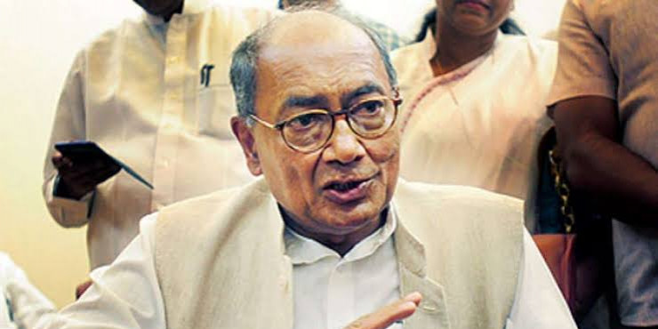 ‘धिक्कार है शिवराज तुम्हें , तुम्हारे चेले पाक ISI के एजेंट निकले’- दिग्विजय सिंह