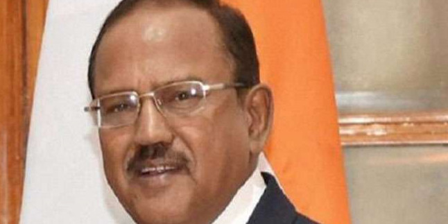 35ए पर केंद्र सरकार की सख्ती की अटकलों के बीच सुरक्षा परिदृश्य का जायजा लेने श्रीनगर में डटे डोभाल