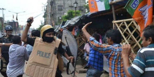बंगाल में बवाल, पूर्वी मिदनापुर में BJP कार्यकर्ताओं और पुलिस में झड़प