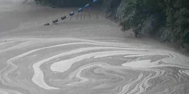 Stranded for four days after cloudburst, 427 tourists evacuated from North Sikkim