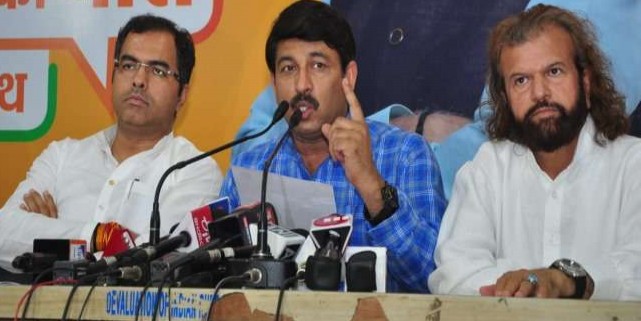 दिल्ली में स्कूलों के कमरे बनवाने में हुआ 2000 करोड़ का घोटालाः मनोज तिवारी