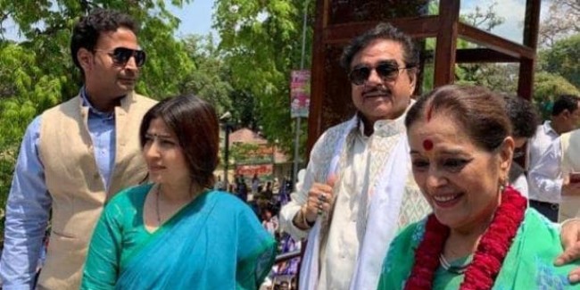 शत्रुघ्न सिन्हा ने किया पत्नी का प्रचार, भड़के कांग्रेस उम्मीदवार बोले- पार्टी धर्म निभाएं
