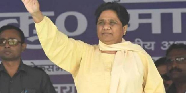 मायावती ने धार्मिक नारों की आड़ में हिंसा पर उठाया सवाल, BJP ने दिया जवाब