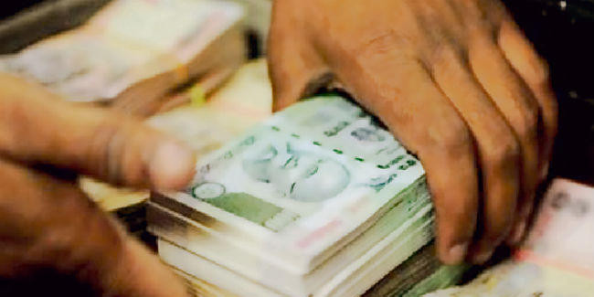 विकास पर पैसे खर्च करने में विधायक व विधान पार्षद सुस्त