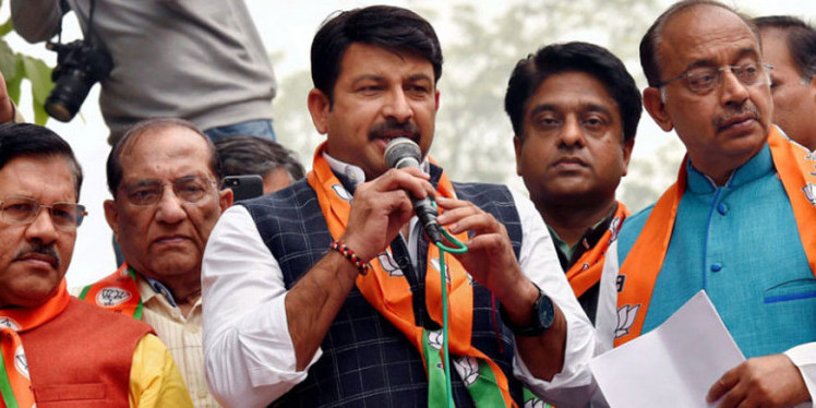 बीजेपी नेता मनोज तिवारी ने अरविंद केजरीवाल पर कसा तंज, वायरल हुए विडियो पर उठाए सवाल