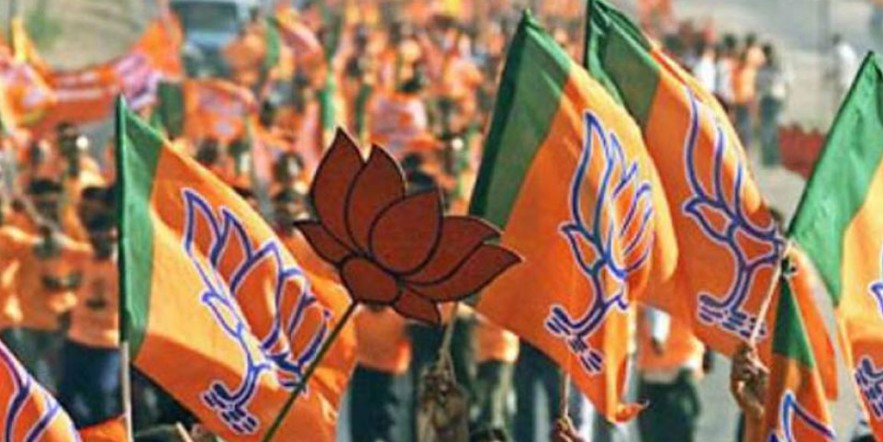 बीजेपी के नेता की हत्या के विरोध में पार्टी के J&k पदाधिकारी ने सुरक्षा कवर छोड़ी