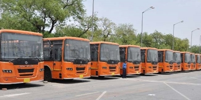 दिल्ली में लाखों महिलाओं का सफर हो जाएगा आसान, बसों में छेड़छाड़ होगी असंभव