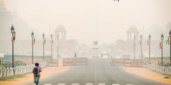 NGT की दिल्ली सरकार को फटकार, कहा- प्रदूषण फैलाने वाली यूनिट्स पर क्या किया