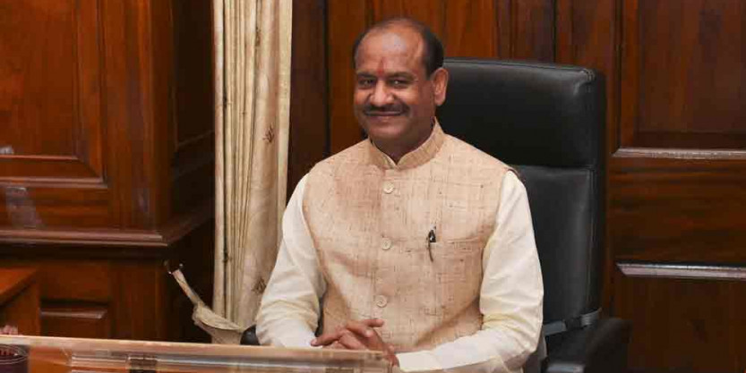 स्पीकर ओम बिड़ला ने स्पीड ब्रेकर हटाकर इस बार चलाई नहीं दौड़ाई है लोकसभा