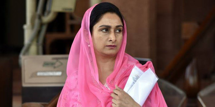 पाकिस्तान पहला देश, जिसने धार्मिक स्थल पर नतमस्तक होने पर टैक्स लगाने की बात कही- हरसिमरत बादल