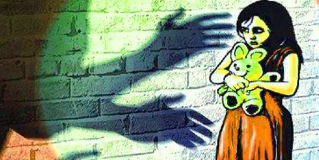 मणिपुर: लैब तकनीशियन ने किया नाबालिग बच्ची का यौन उन्पीडन, हजारों लोगों ने किया विरोध प्रदर्शन