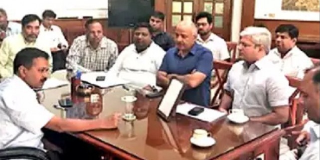 CCTV, मोहल्ला क्लिनिक, नई बसें..., CM बोले- जल्द पूरे करें अधूरे काम