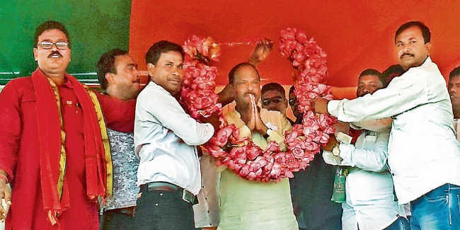 संतालपरगना बना रणक्षेत्र, भाजपा व महागठबंधन के नेताओं का आरोप-प्रत्यारोप जारी