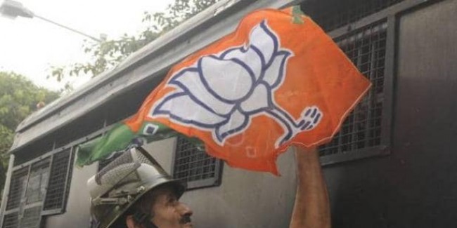 बंगाल में हिंसा, सड़क पर उतरेगी बीजेपी, कोलकाता में निकालेगी मार्च