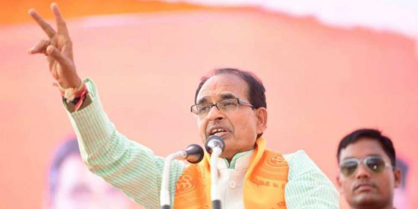 सोनिया को अनुच्छेद 370 पर अपनी राय स्पष्ट करनी चाहिए :शिवराज