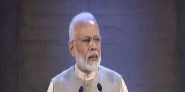 स्वच्छ भारत दिवस 2019 के मौके पर प्रधानमंत्री नरेंद्र मोदी ने जारी किया 150 रुपये का सिक्का,